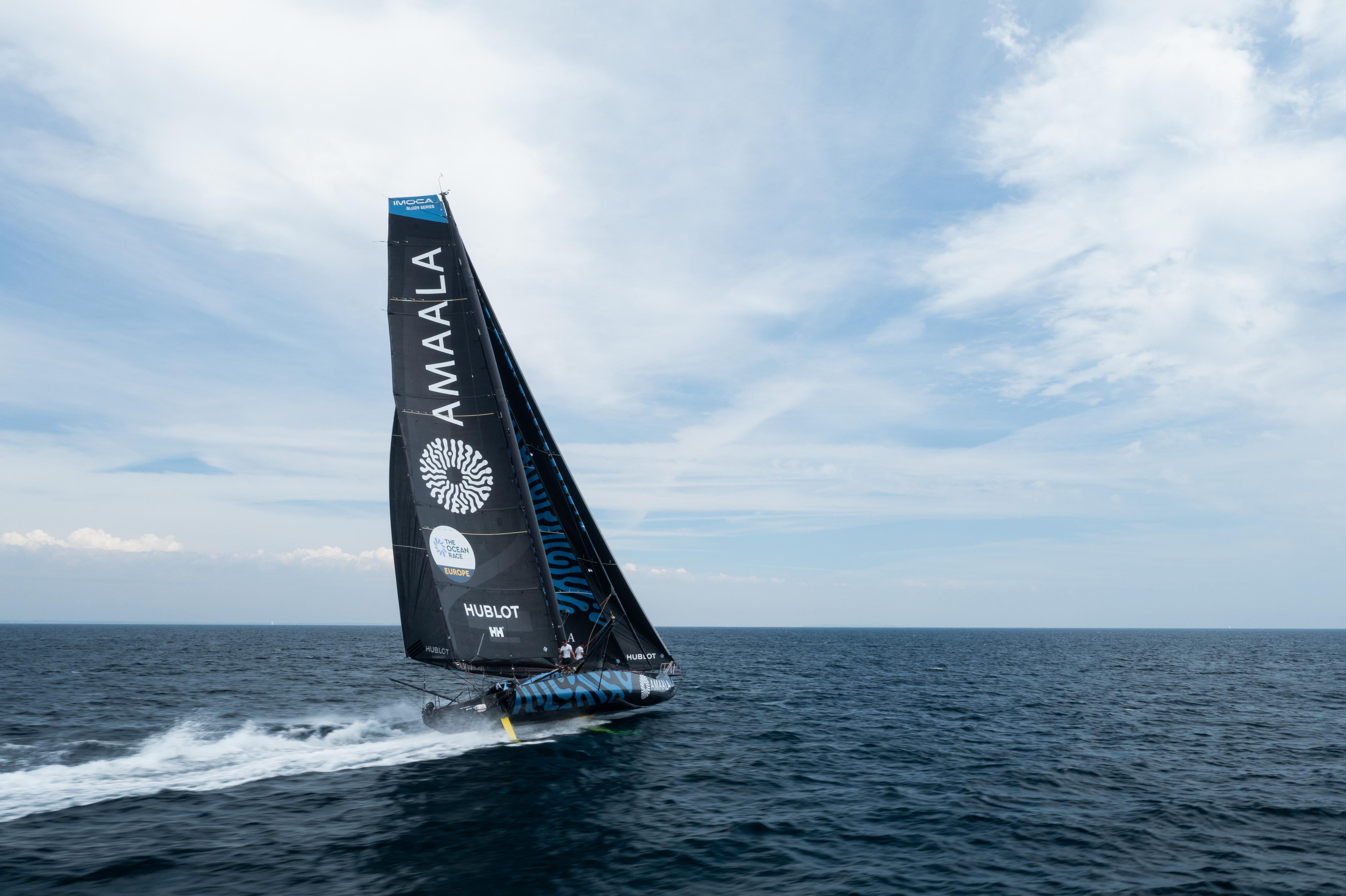 helly-hansen-equipementier-officiel-du-team-amaala-pour-the-ocean-race-europe